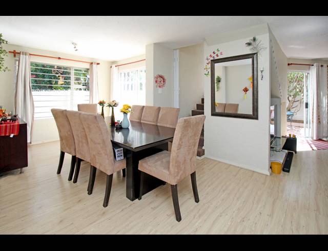 2 BEDROOM HOUSE FOR SALE IN SUNNINGHILL